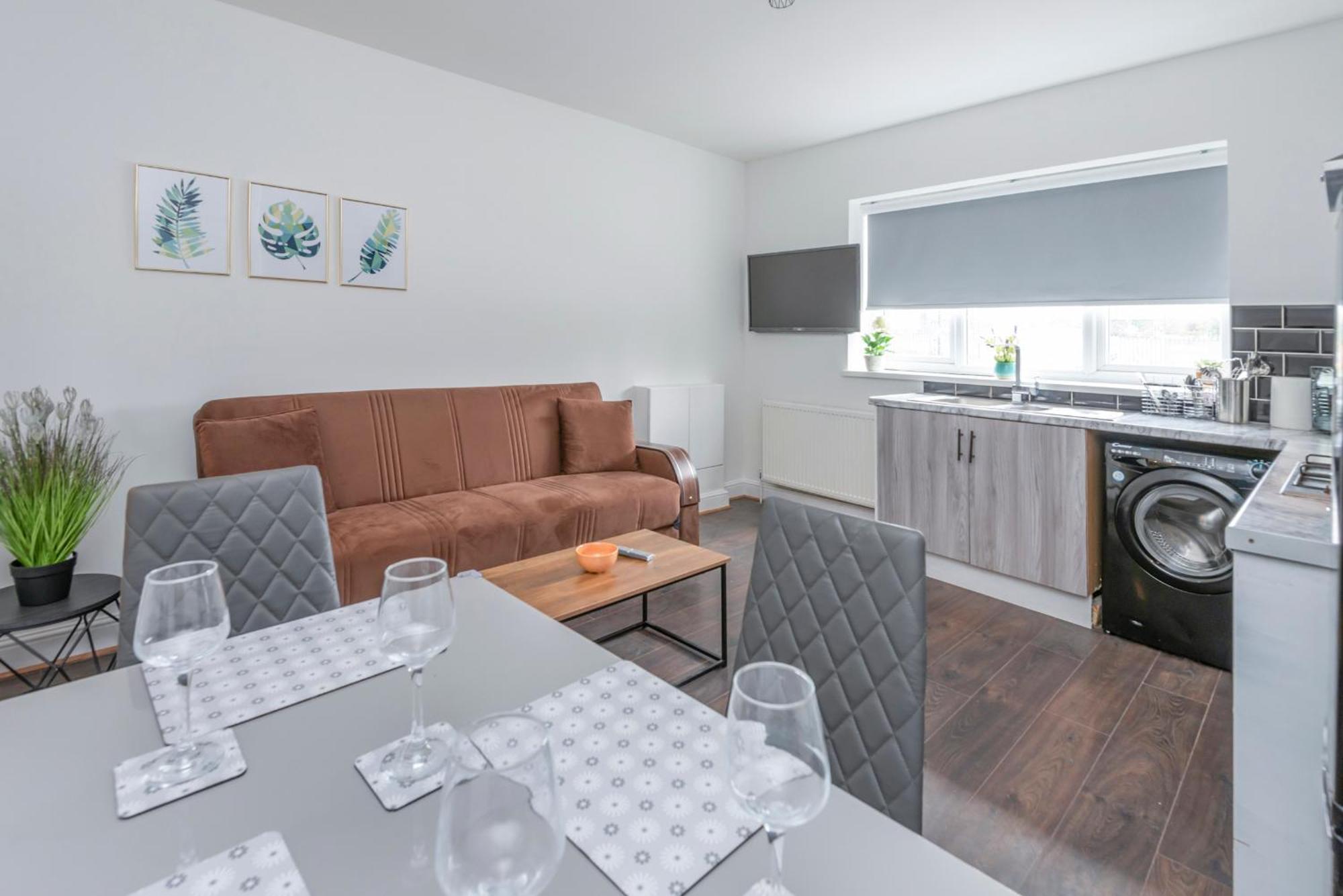 Modern Family Home W/Wi-Fi, Netflix, Self Check-In ลอนดอน ภายนอก รูปภาพ